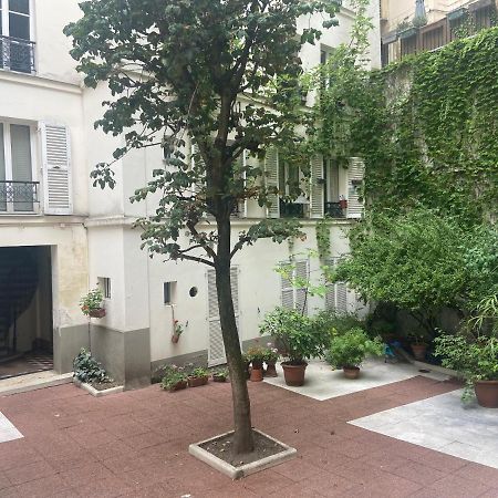 Tres Bel Appartement Montmartre Paris Eksteriør billede